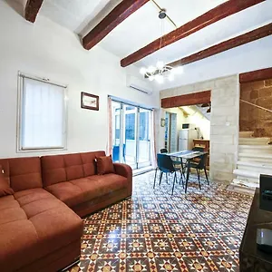 Heritage Town House Apartment Valletta